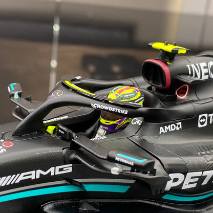 SPARK 1/18 Mercedes-Benz AMG F1 Team W14 2023 Spanish Runner-up Hamilton Black and Green Painting 18S906