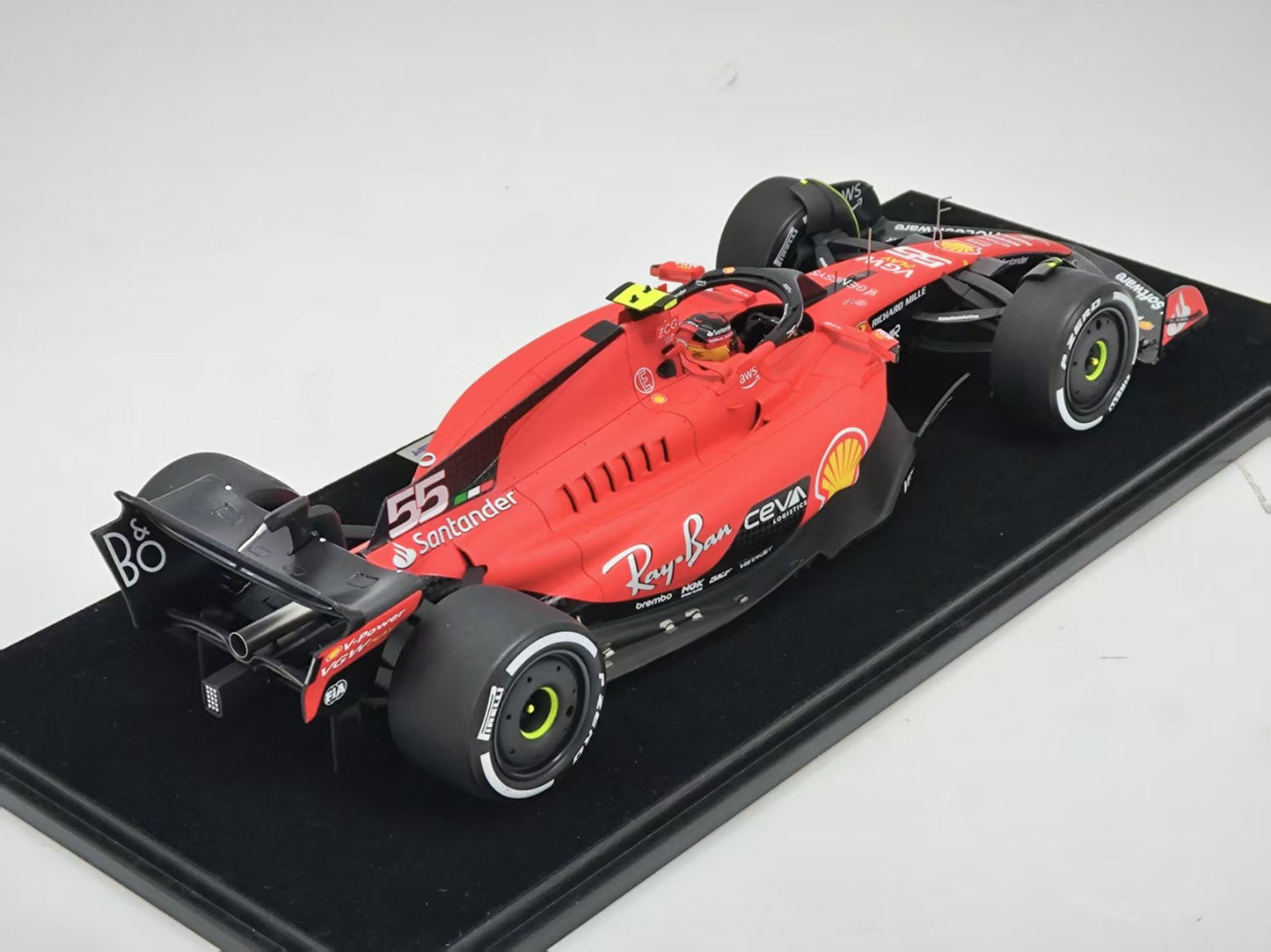 Looksmart 1/18 Ferrari SF23 Singapore Grand Prix Resin Car Model
