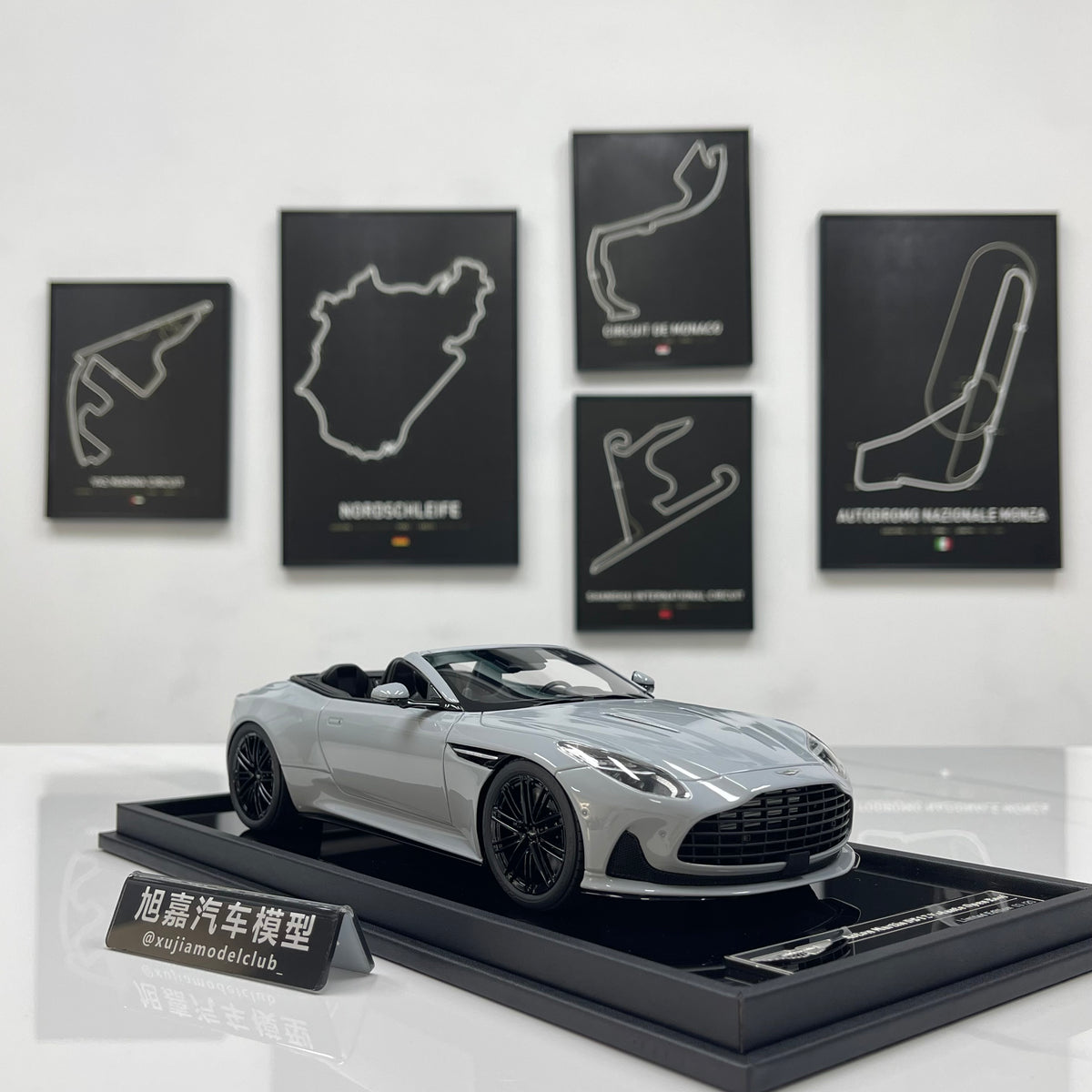 MOTORHELIX 1/18 Aston Martin DB12 Volante (Convertible) - Porcelain Grey (MH396)