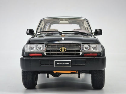 Kengfai 1/18 Toyota Land Cruiser LC80 Alloy Off-Road Car Model Ornaments