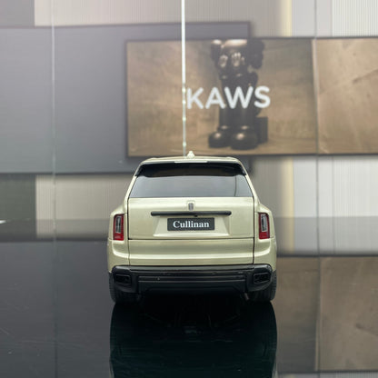 KENGFAI1/18 Rolls-Royce Cullinan alloy full version car model ornaments