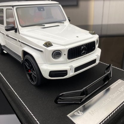 VEHICLE Art 1/18 Mercedes-Benz G63 White Limited Edition Car Model Ornament