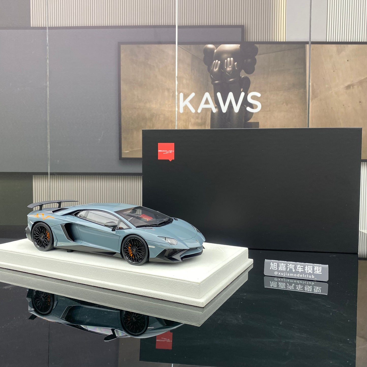 MAKE UP 1/18 Lamborghini Aventador LP750-4 SV limited edition car model