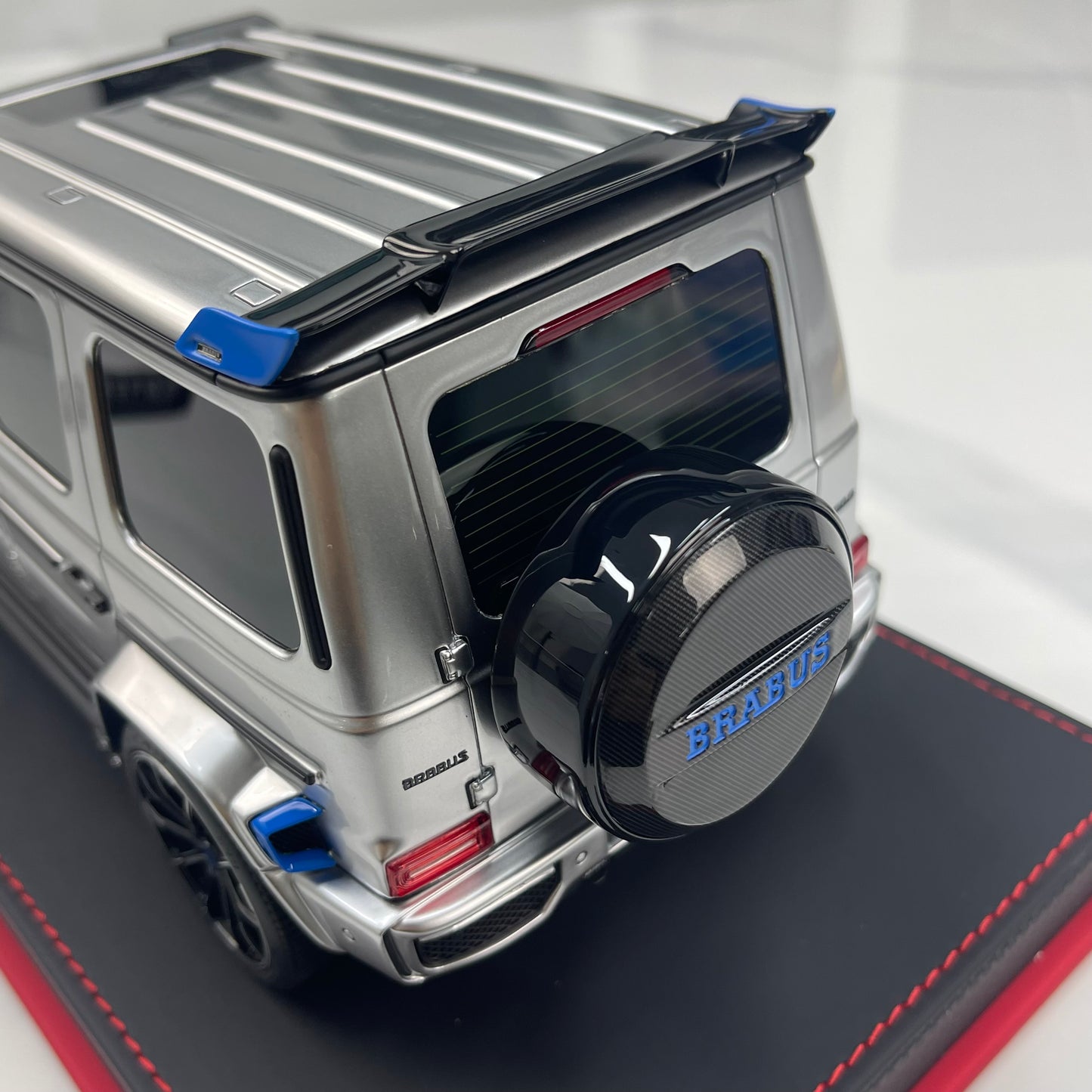 BBA Model 1/18 Brabus G800 Tungsten Silver BBA085