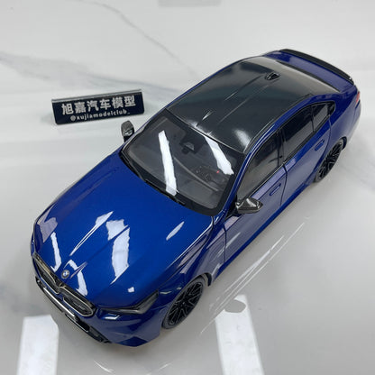 MINICHAMPS 1/18 BMW M5 2024 Metallic Blue 110023802