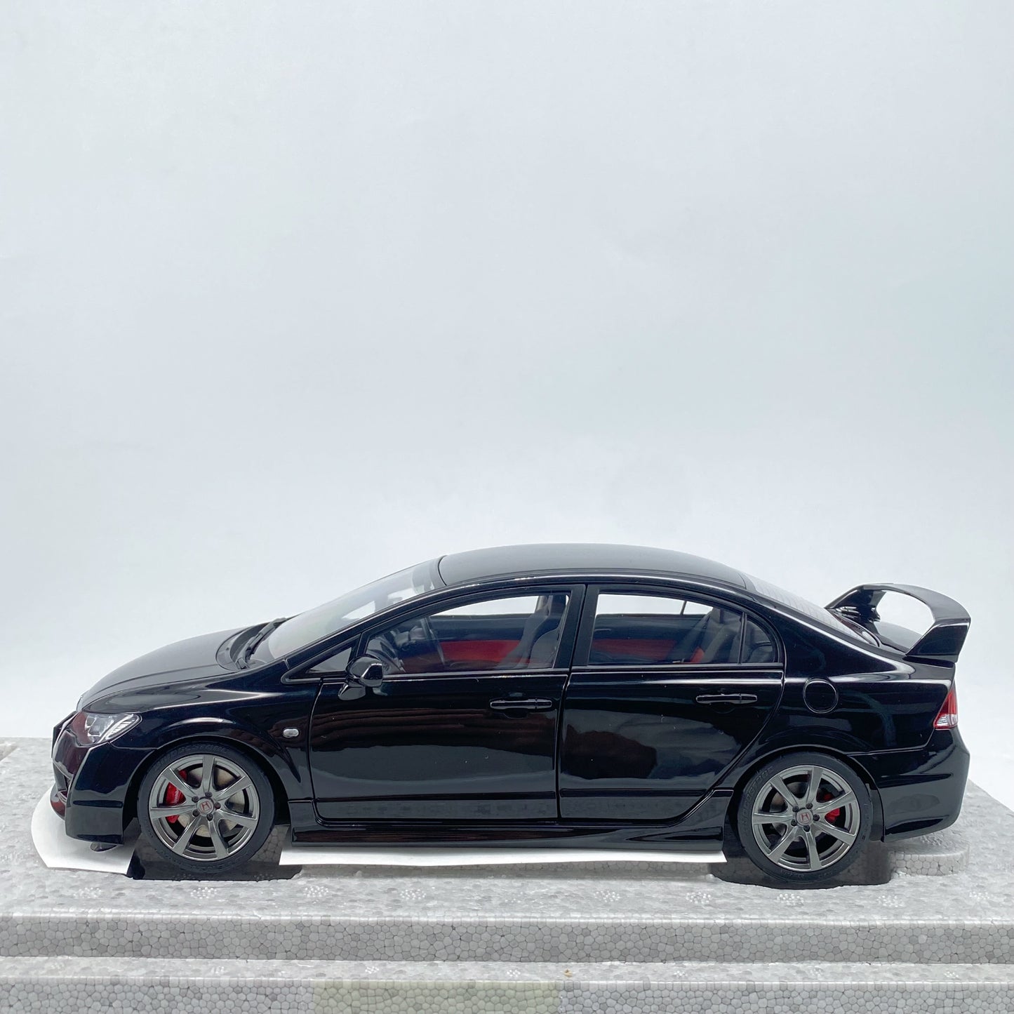 MOTORHELIX 1/18 Honda Civic Type R (FD2) 2007 LateVersion (late version) alloy model car