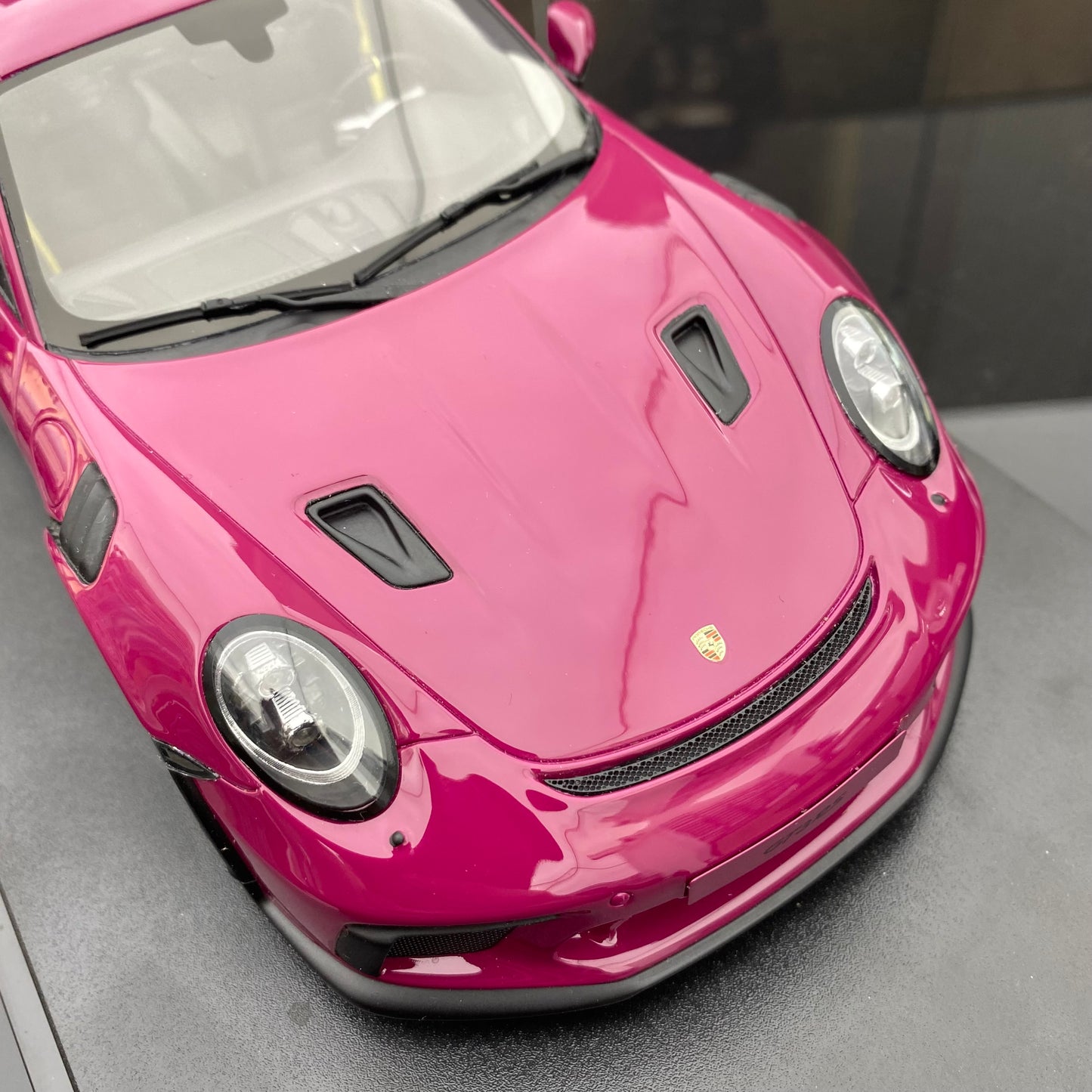 GT Spirit 1/18 Porsche 911 (991.2) GT3RS Simulation Car Model