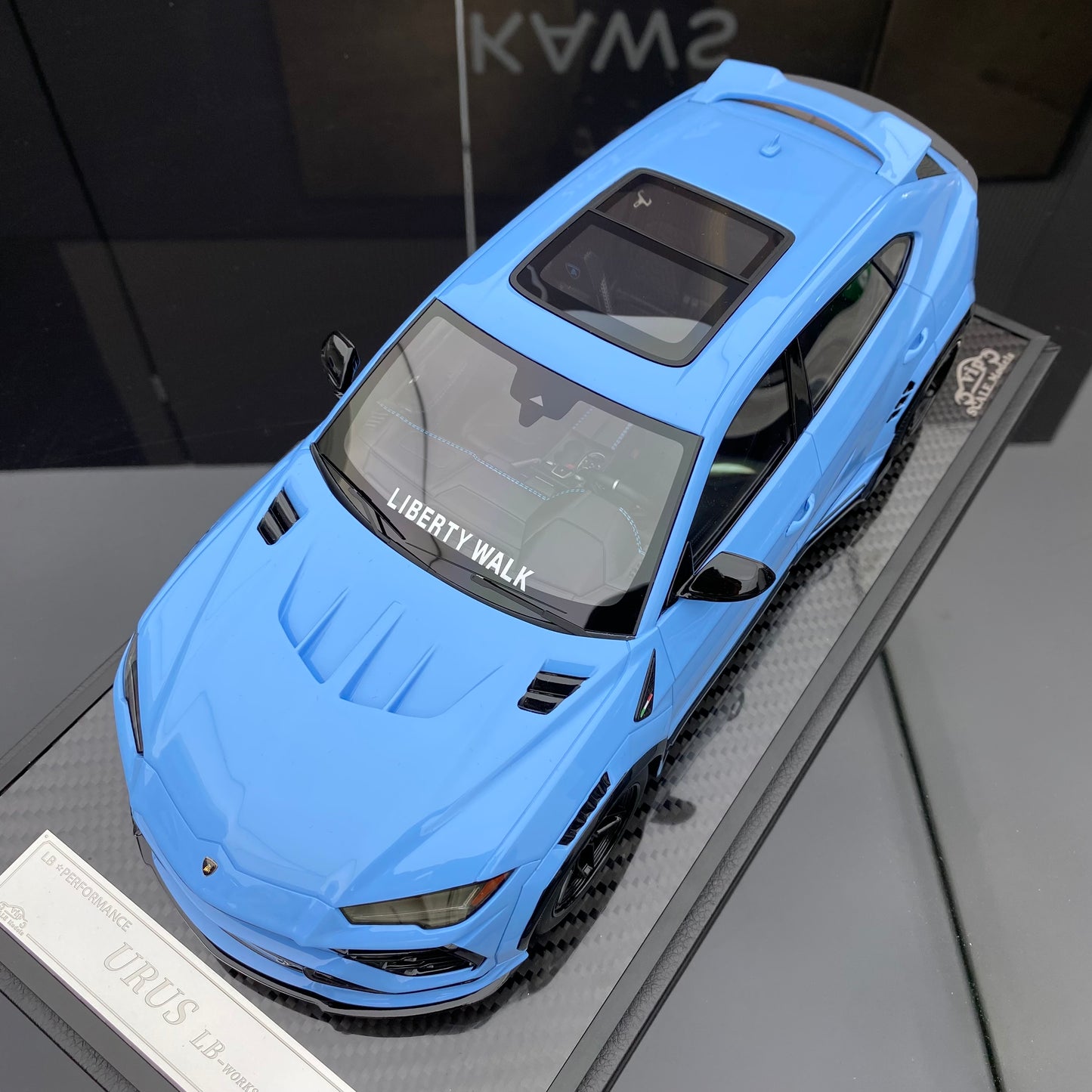 Vip Scale Models 1/18 Lamborghini URUS LBWK limited edition simulation resin car model