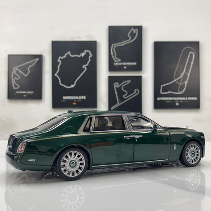 ZP 1/18 Rolls-Royce Phantom VIII (Gold Badge/Luggage Set Edition) – Peninsula Green (ZP117)