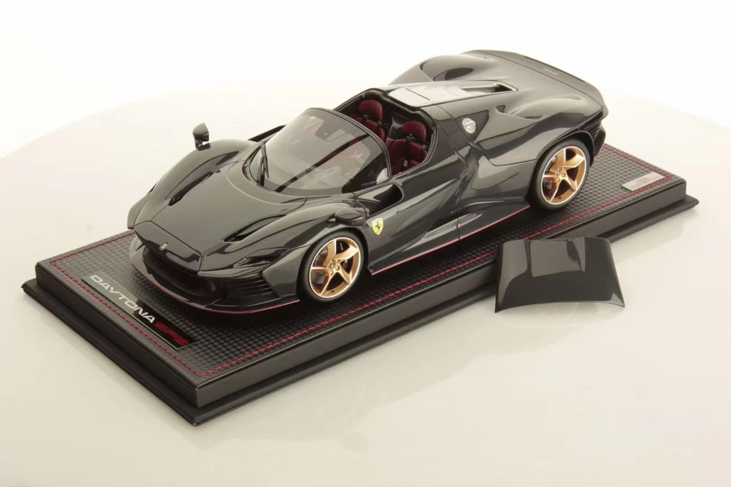 Ferrari Daytona SP3 MR 1/18, modelo de coche de edición limitada de fibra de carbono, adorno de regalo