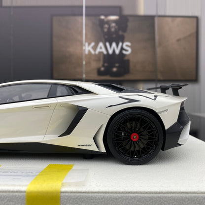 MAKE UP 1/18 Lamborghini Aventador LP750-4 SV limited edition car model