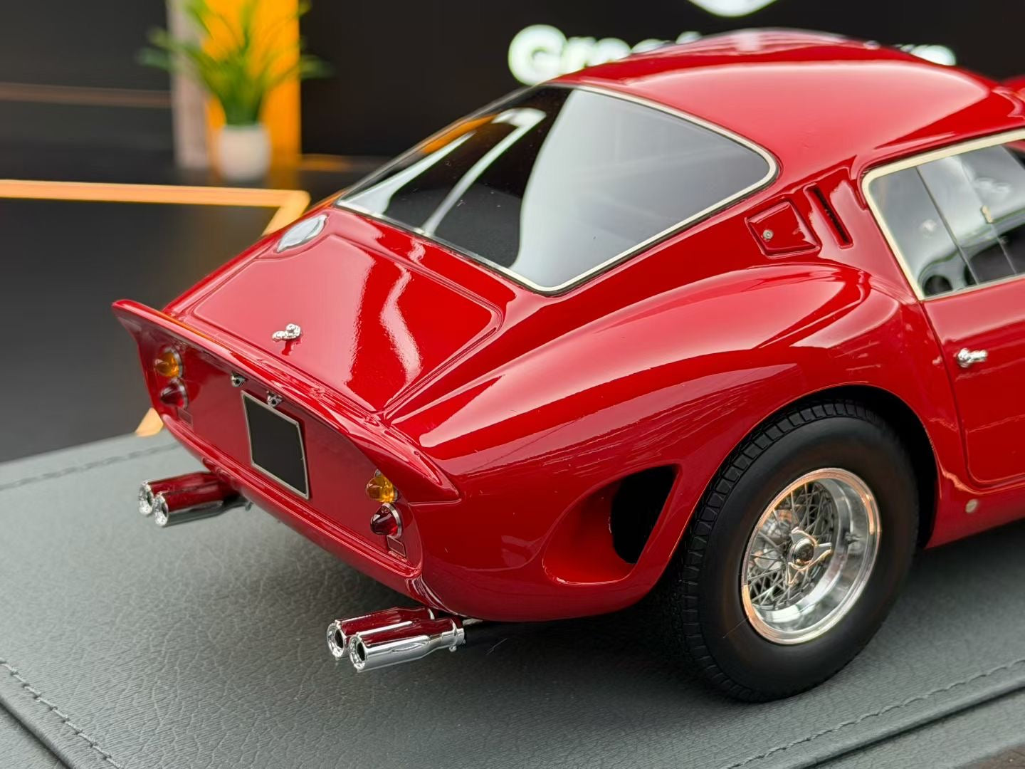 BBR 1:18 Ferrari 250 GTO Red 071/300 DDJ073