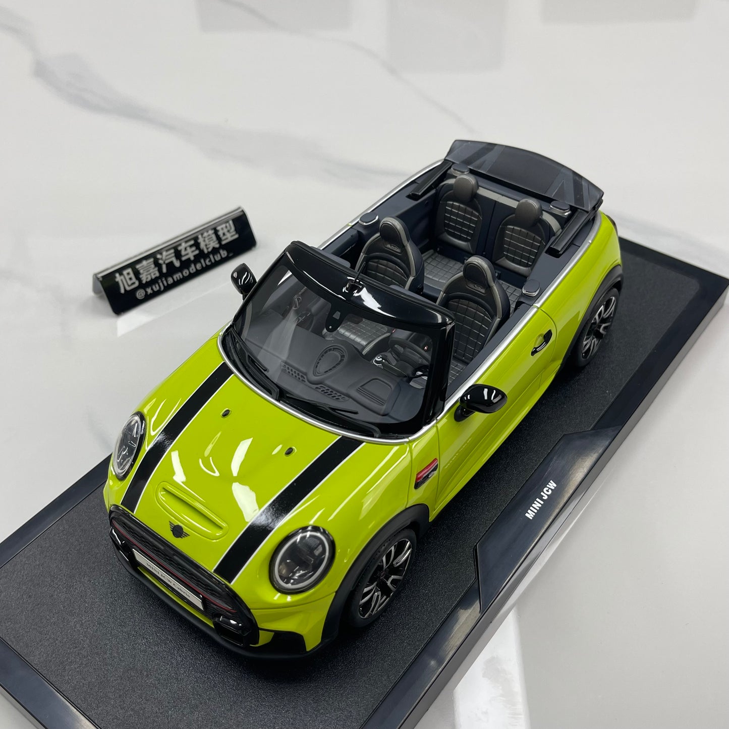 OTTO 1/18 MINI JCW Cabrio Zesty Yellow OT1303
