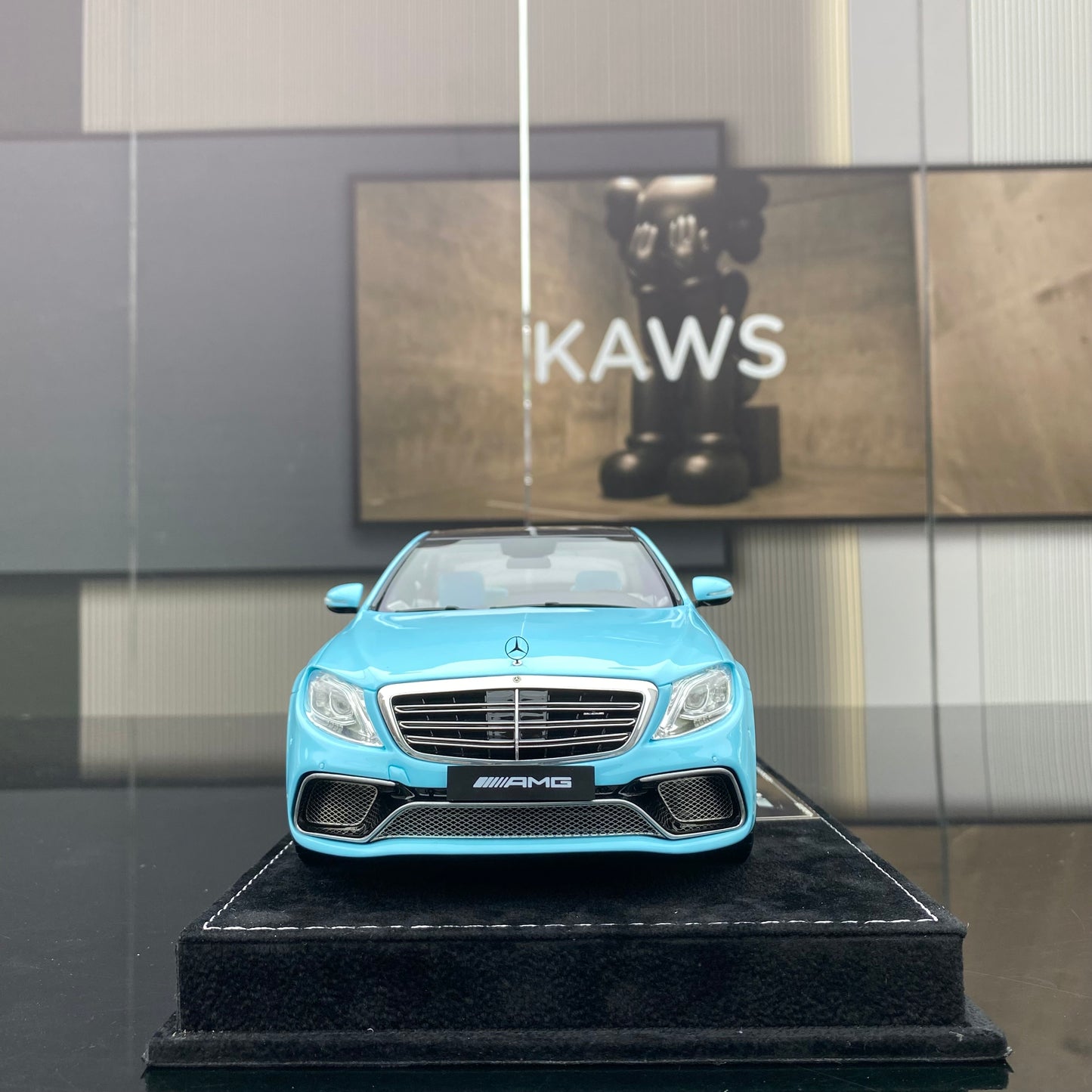 Modelo de coche de resina Mercedes-Benz S65L AMG a escala 1/18, adorno para regalo de cumpleaños.