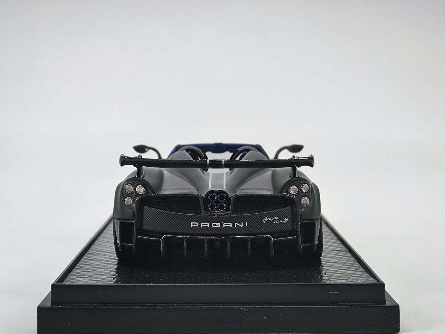 BBR 1/43 Pagani Huaya BC Convertible Simulation Car Model