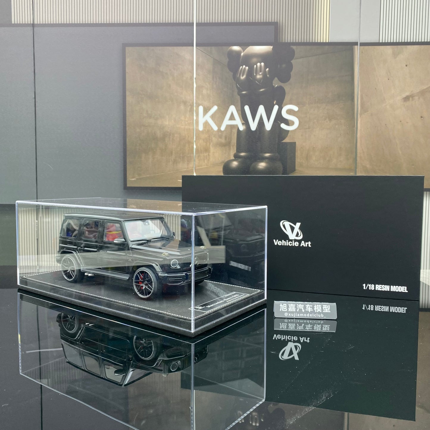VEHICLE Art 1/18 Mercedes-Benz G63 black simulation car model ornament