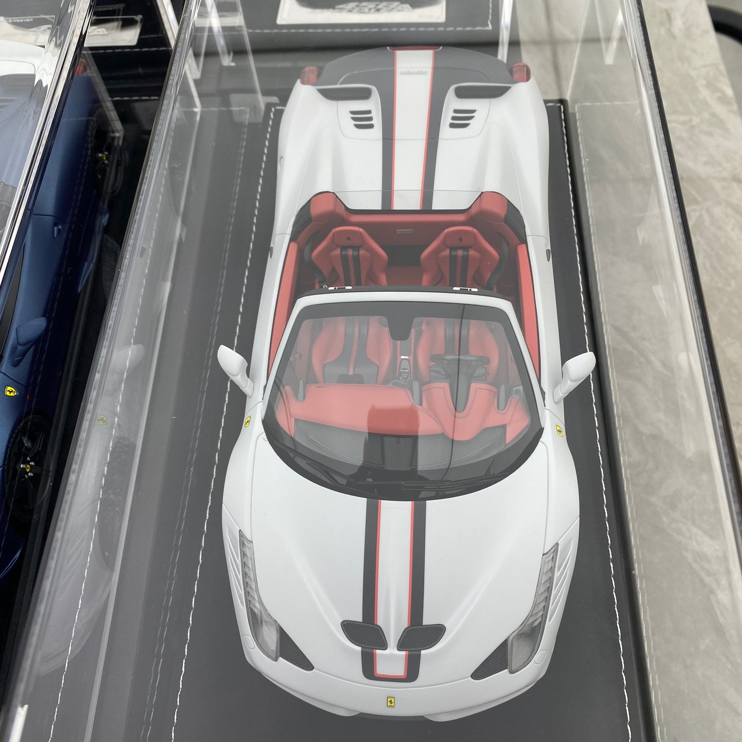 Modelo HH 1/18 Ferrari 458 Speciale Aperta, adornos de modelo de coche de simulación