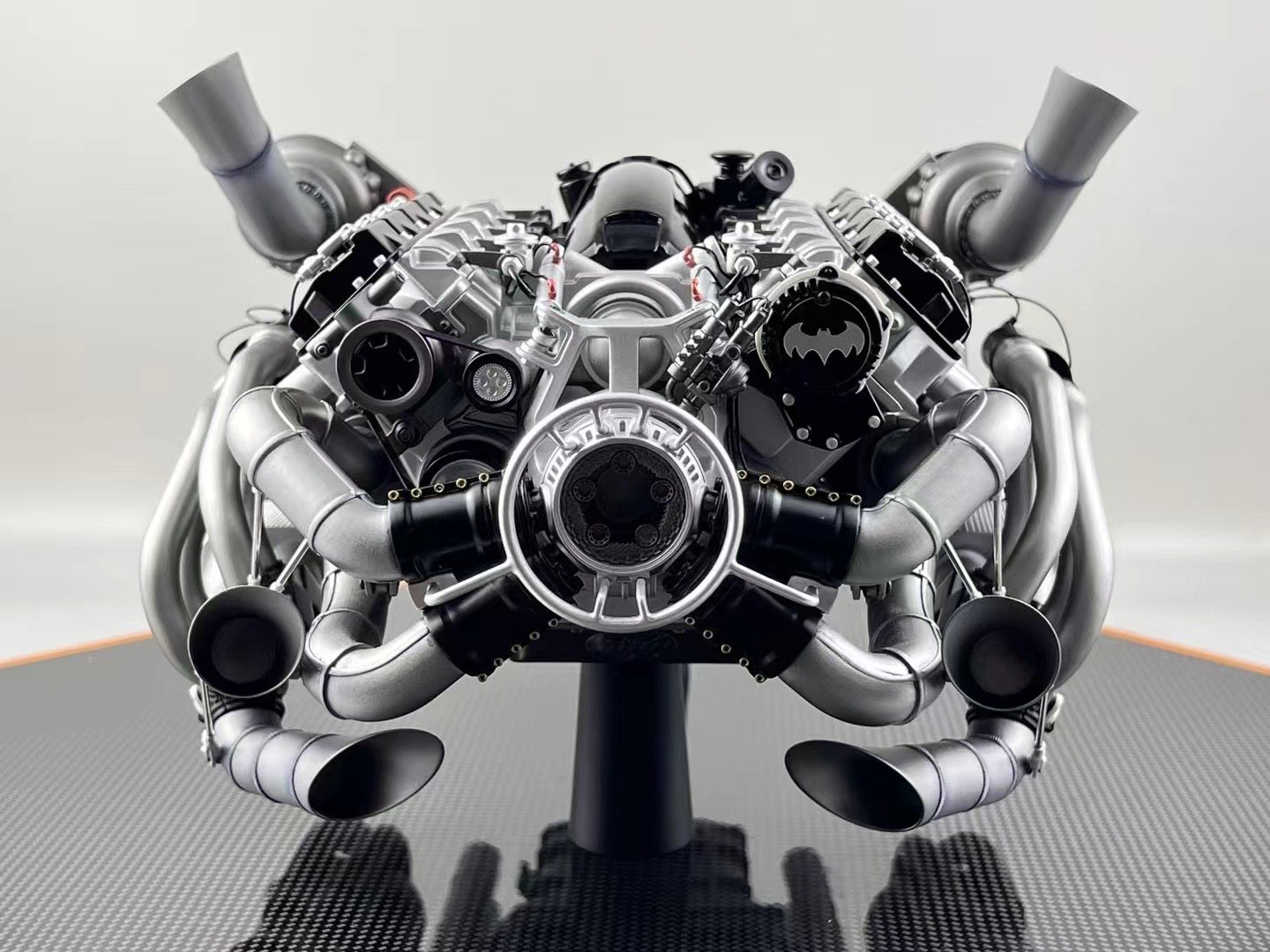 LadyBug 1/6 scale BatMobile Engine Batmobile engine model ornament gift