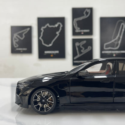 MINICHAMPS 1/18 BMW M5 2024 Metallic Black 110023801