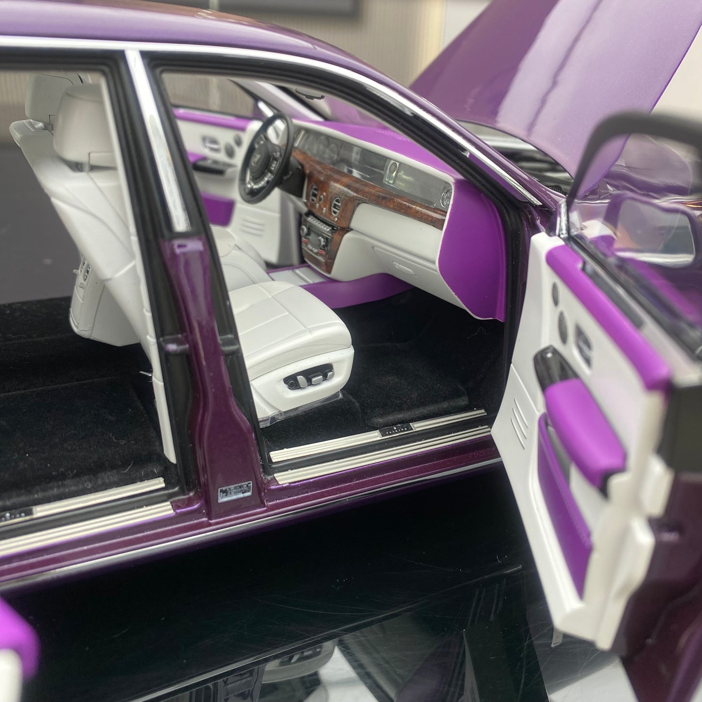 ZP 1/18 Rolls-Royce Phantom Pearlescent Purple Alloy Fully Open Simulation Car Model