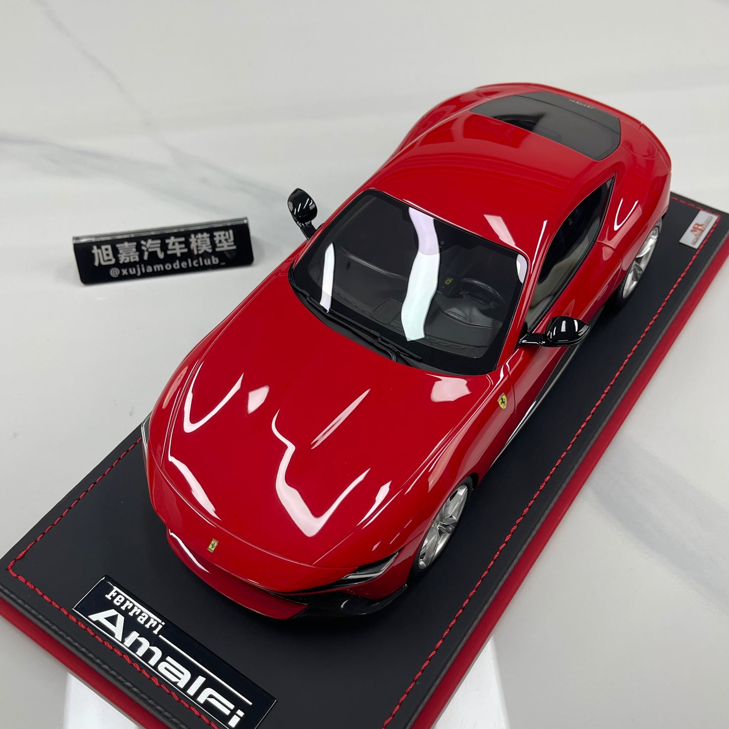 MR 1/18 Ferrari Amalfi Standard Red FE046E