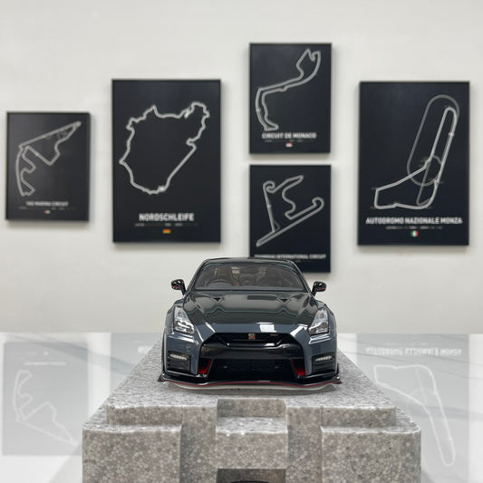 MOTORHELIX 1/18 Nissan GT-R NISMO (R35) Special Edition 2022 Stealth Grey Alloy Model Car