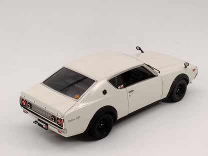 Kyosho 1/18 Nissan skyline 2000 gtr KPGC110 white simulation car model