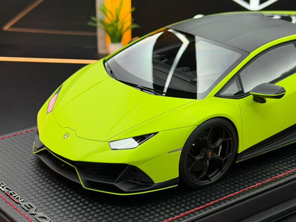 MR 1:18 Lamborghini Huracan Evo Fluo Capsule Verde Shock 24/49 DDJ079