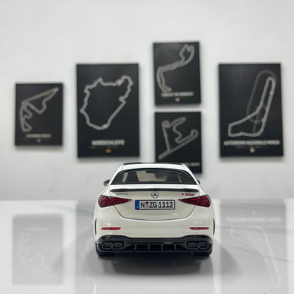 NZG 1/18 Mercedes-AMG C63 S E-Performance, Gloss White (111200040)