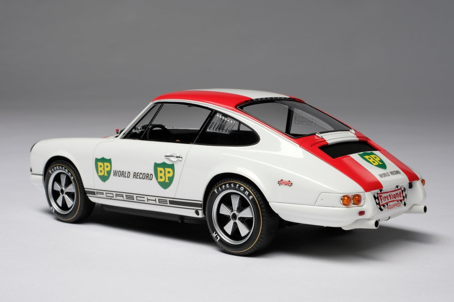 Amalgam 1/18 Porsche 911R 1967 simulation car model collection ornaments