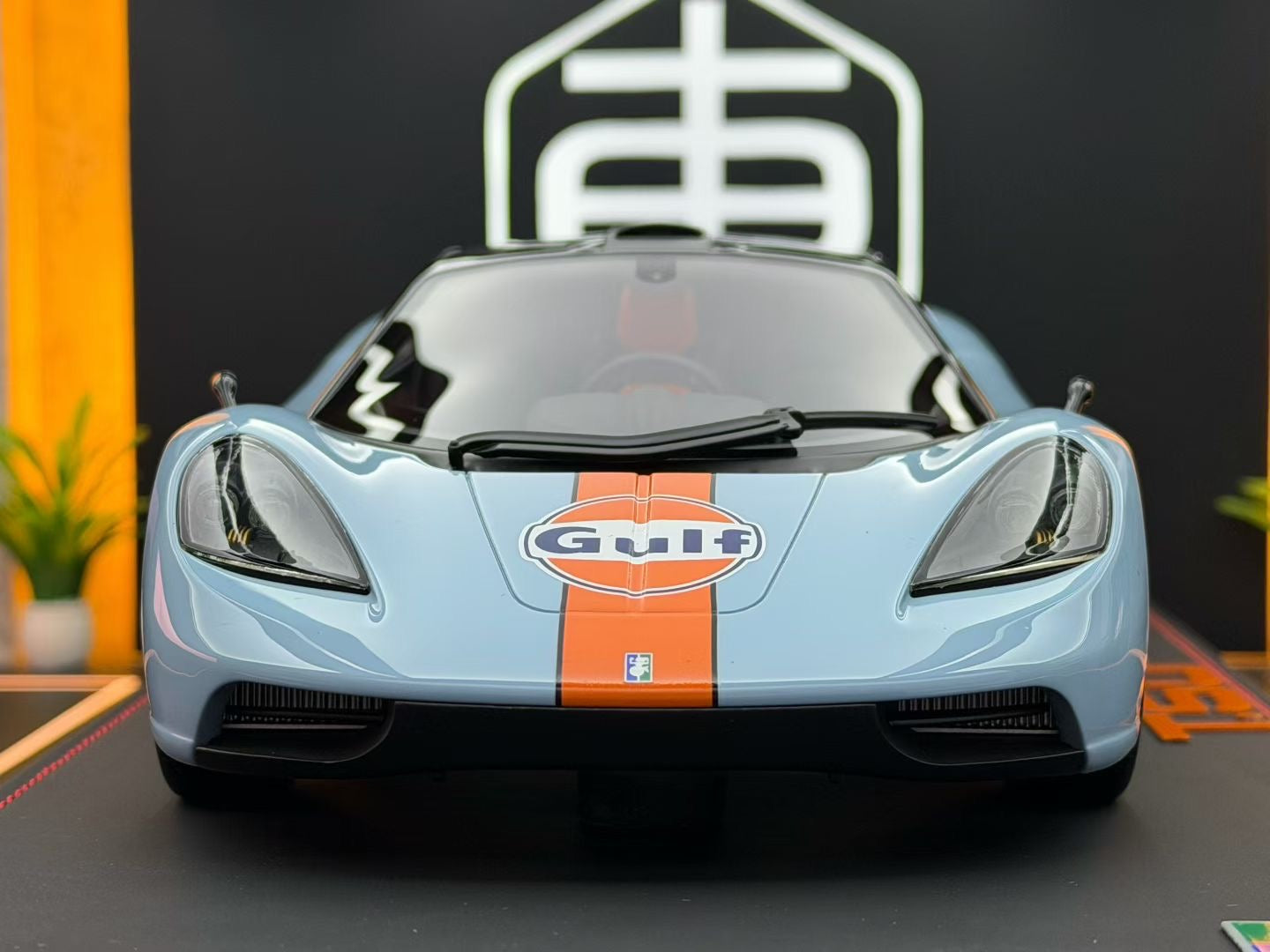MEKO MODEL 1:18 GMA T50 Gulf Finish