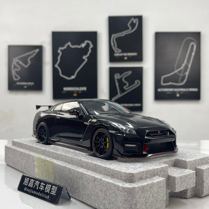 MOTORHELIX 1/18 Nissan GT-R NISMO (R35) Special Edition 2022 – Meteor Flake Black (MH379)