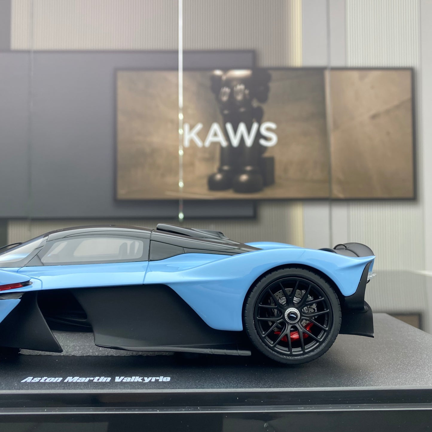 GT Spirit 1/18 Aston Martin VALKYRIE Blue Resin Simulation Car Model Ornaments