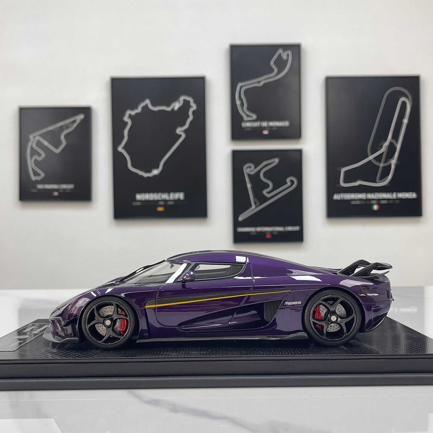 FRONTIART 1/18 Koenigsegg Regera Carbon Purple Limited Edition Model Car