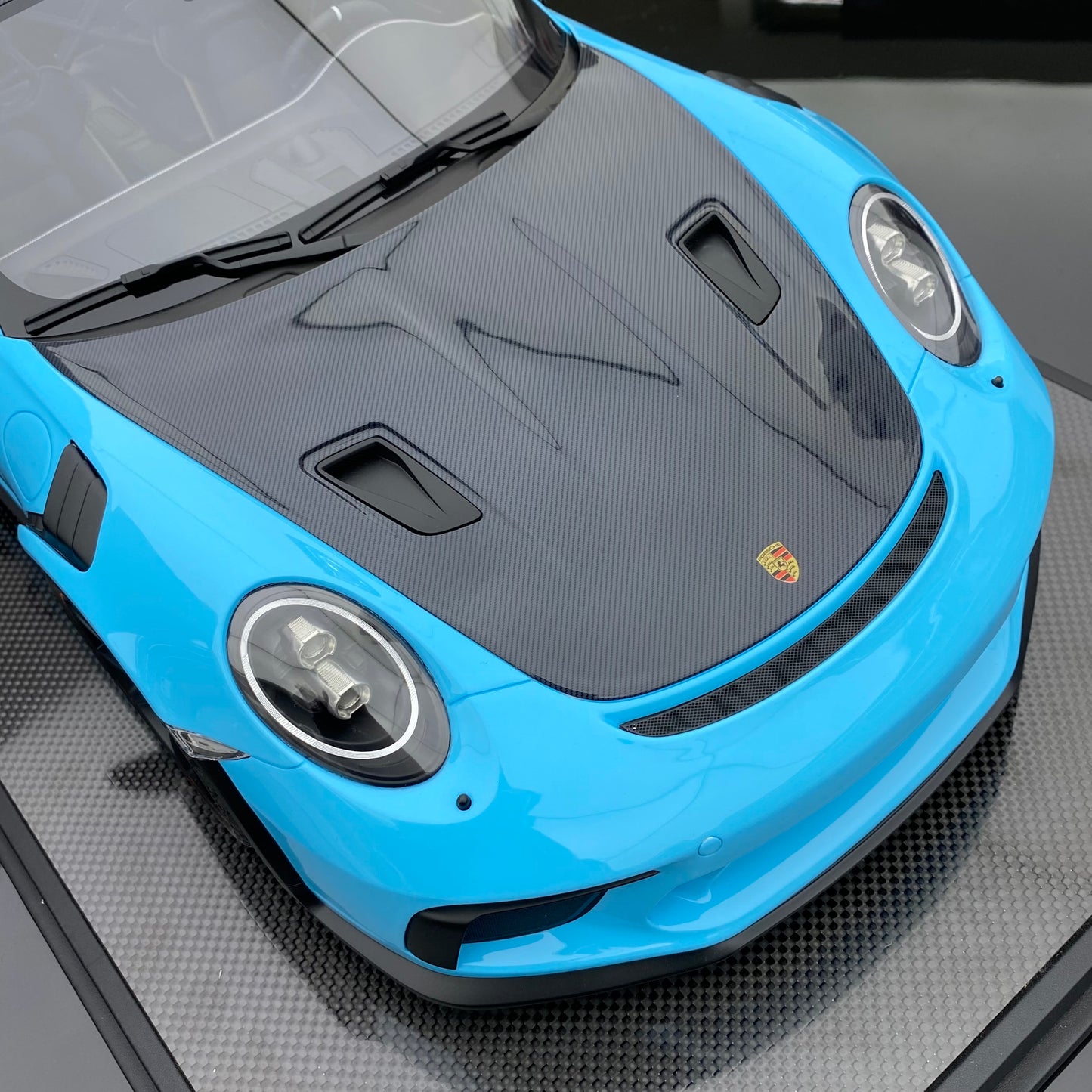 DM 1/8 Porsche 911 GT3RS high-end ornamental resin limited edition car model