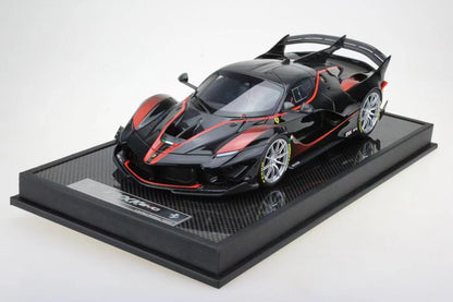 Runner 1/18 Ferrari FXX K EVO resin model