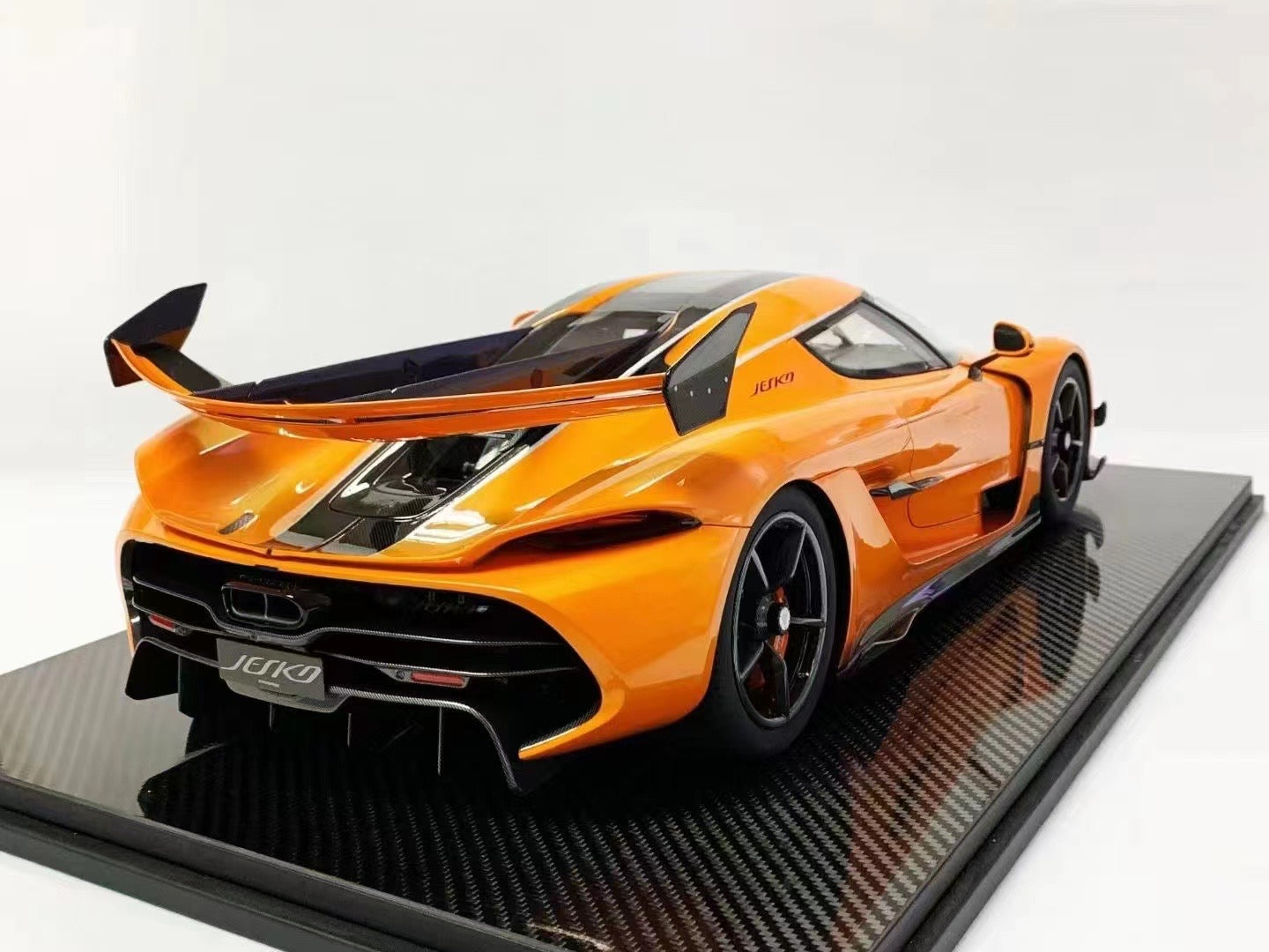 Frontiart 1/8 Koenigsegg JESKO high-end simulation car model ornament gift