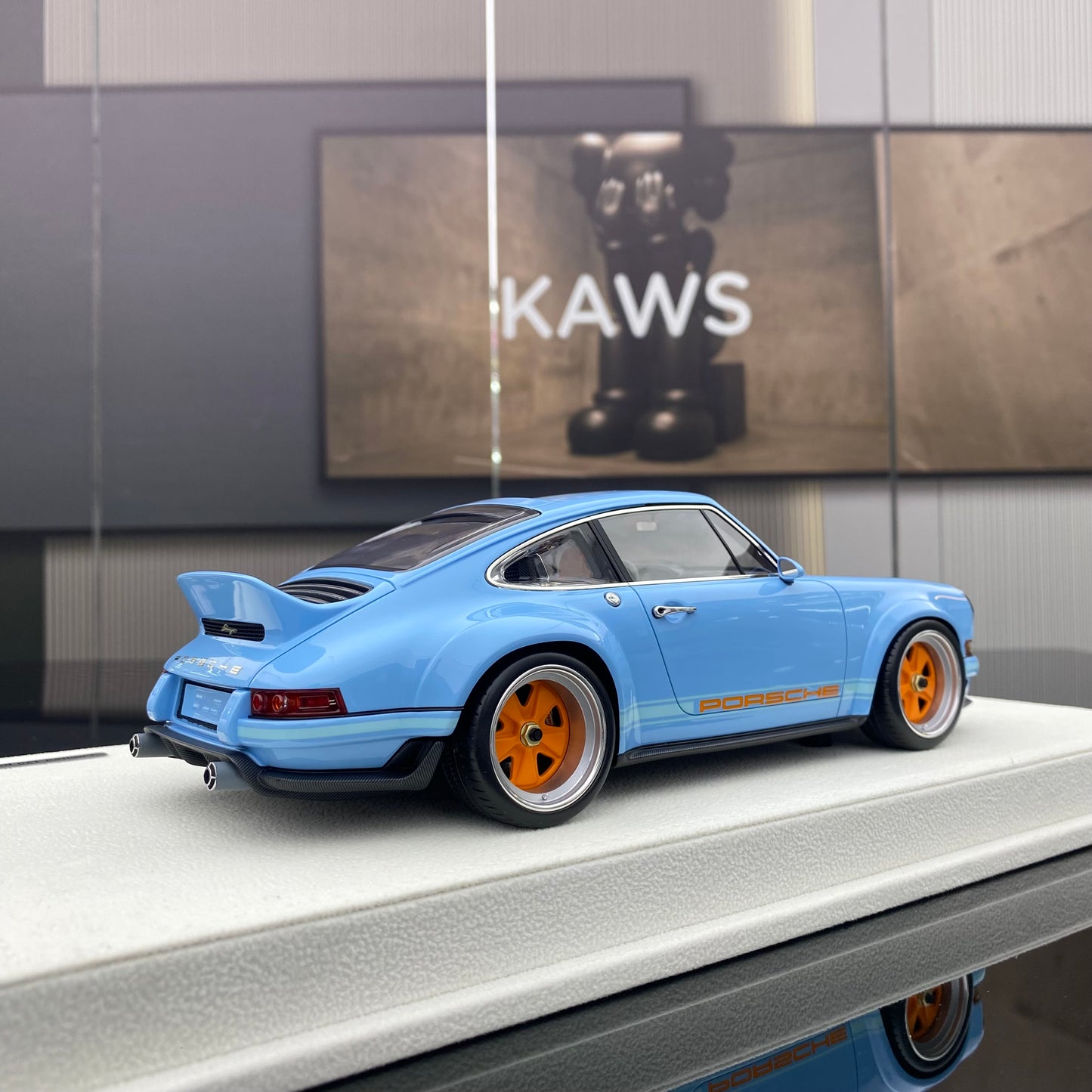MAKEUP 1/18 Porsche Singer 911 DLS Gulf Blue Limited Edition Car Model Ornament