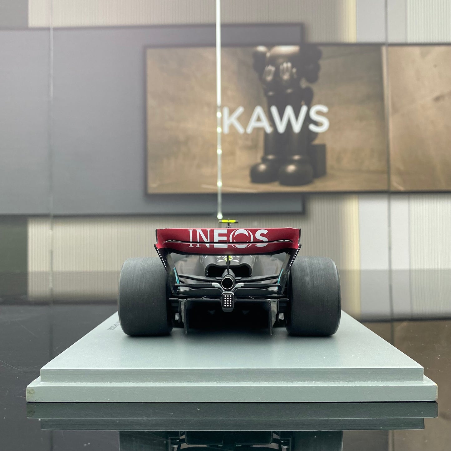 SPARK 1/18 Mercedes-Benz AMG F1 Team W14 2023 Spanish Runner-up Hamilton Black and Green Painting 18S906