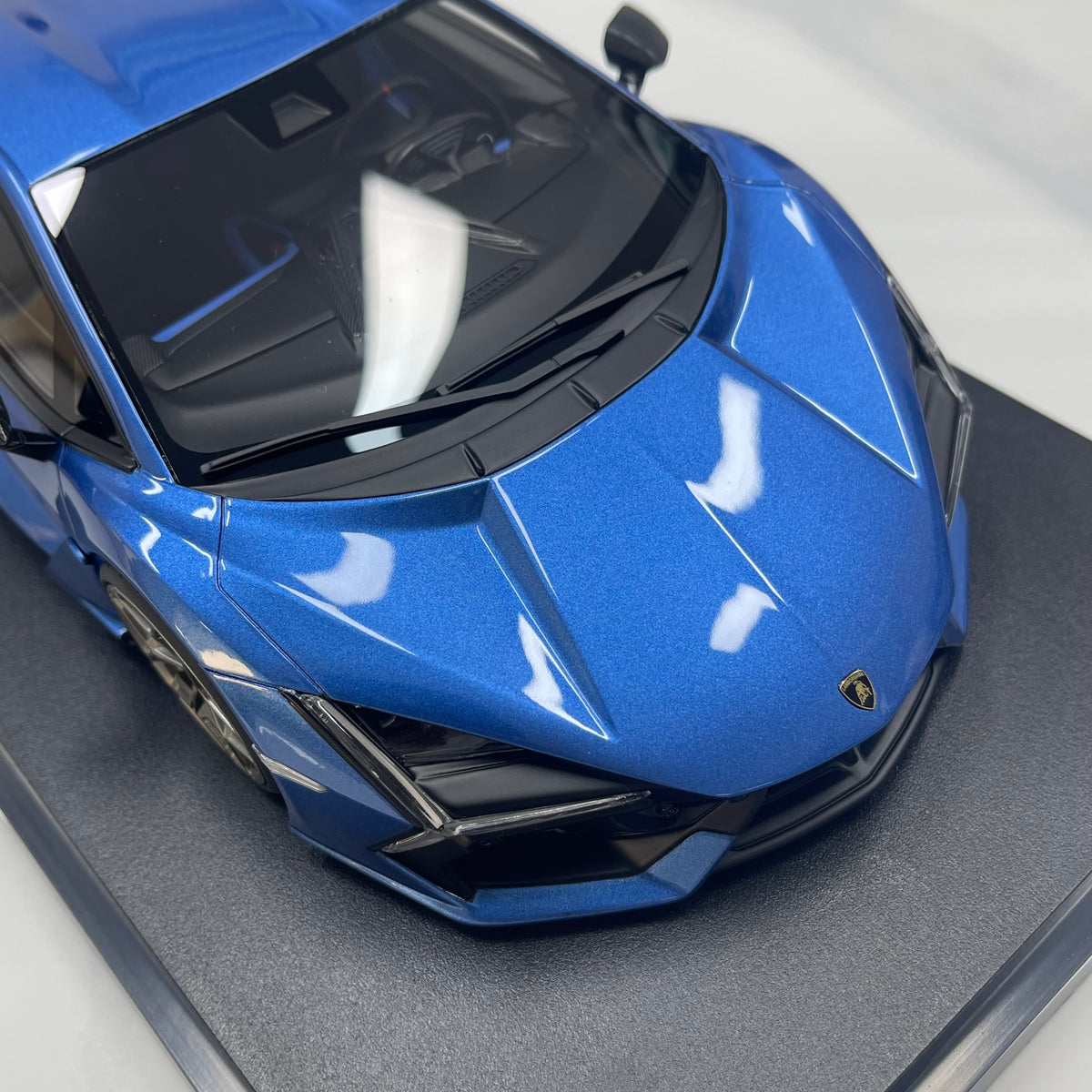 Topspeed 1/18 Lamborghini Revuelto (Blue) – TS0619