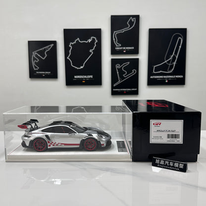 GH MODEL 1/18 Porsche 992 GT3RS Red Seals/GT Silver Limited Edition Model Car