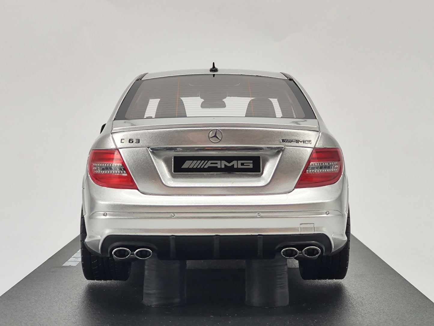 GT SPIRIT 1/18 Mercedes-Benz C63 Simulation Model Car Ornaments