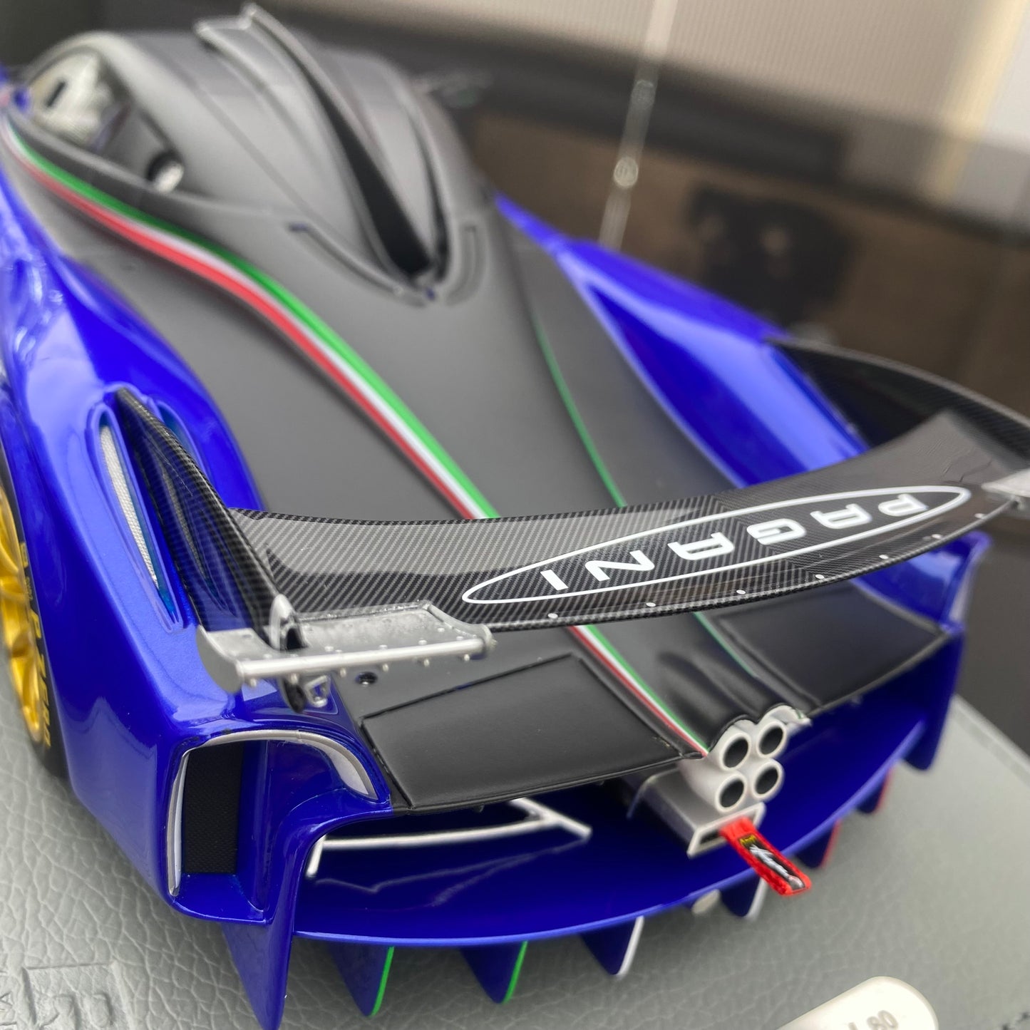 BBR 1/18 Pagani Huayra R blue simulation car model ornaments