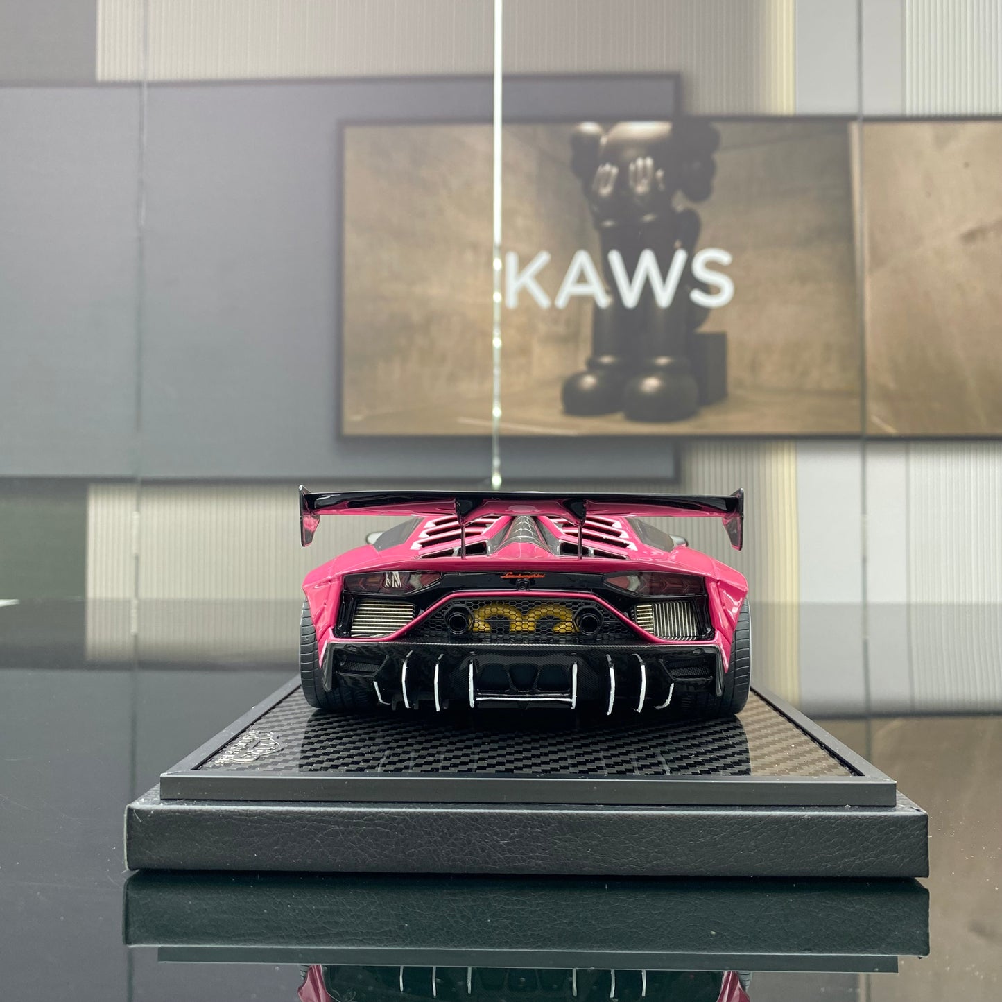 VIP 1/18 Lamborghini SVJ wide body modified car model ornament