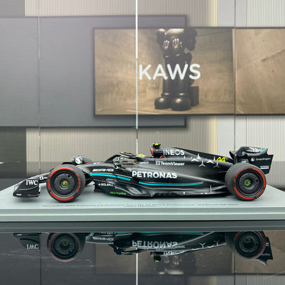 SPARK 1/18 Mercedes-Benz AMG F1 Team W14 2023 British Grand Prix Hamilton Black and Green Paint 18S901