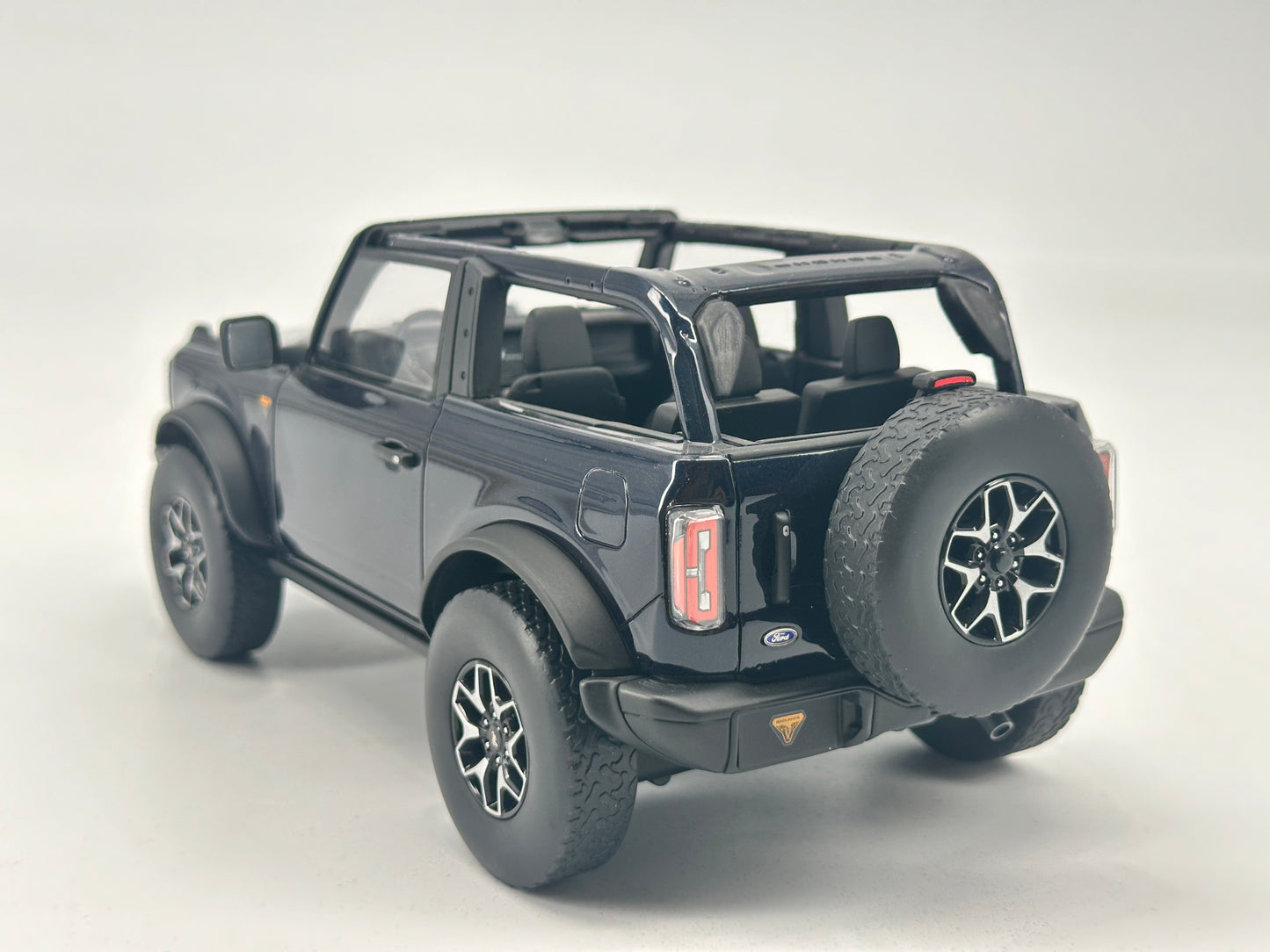 GT Spirit 1/18 Ford BRONCO Open Roof Blue Black Simulation Car Model