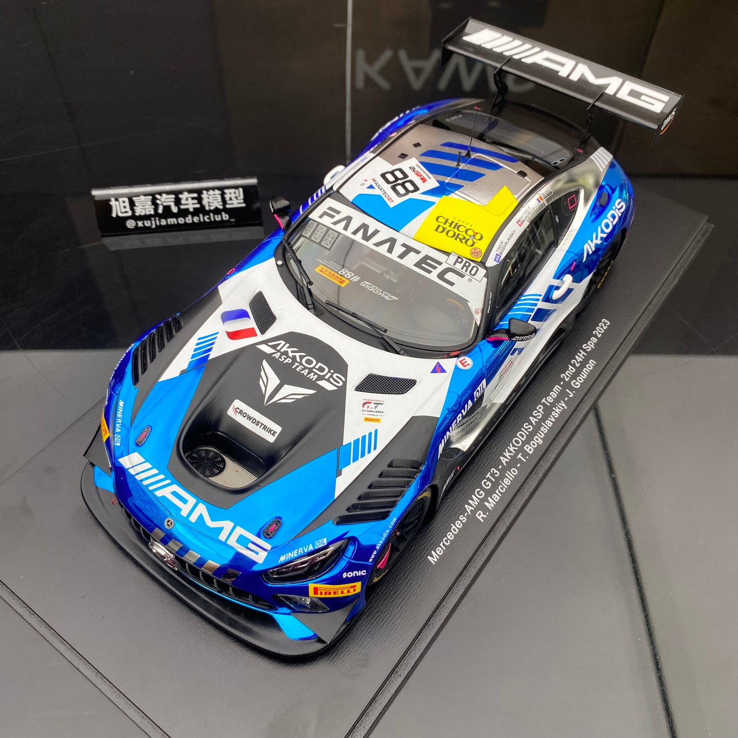 SPARK 1/18 Mercedes-Benz AMG GT3 Akkodis ASP Team 2023 Spa Endurance Race Runner-up No. 88 Blue Paint Simulation Car Model Ornament