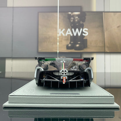 BBR 1/18 Pagani Huayra R gloss black/Italian flag limited edition car model