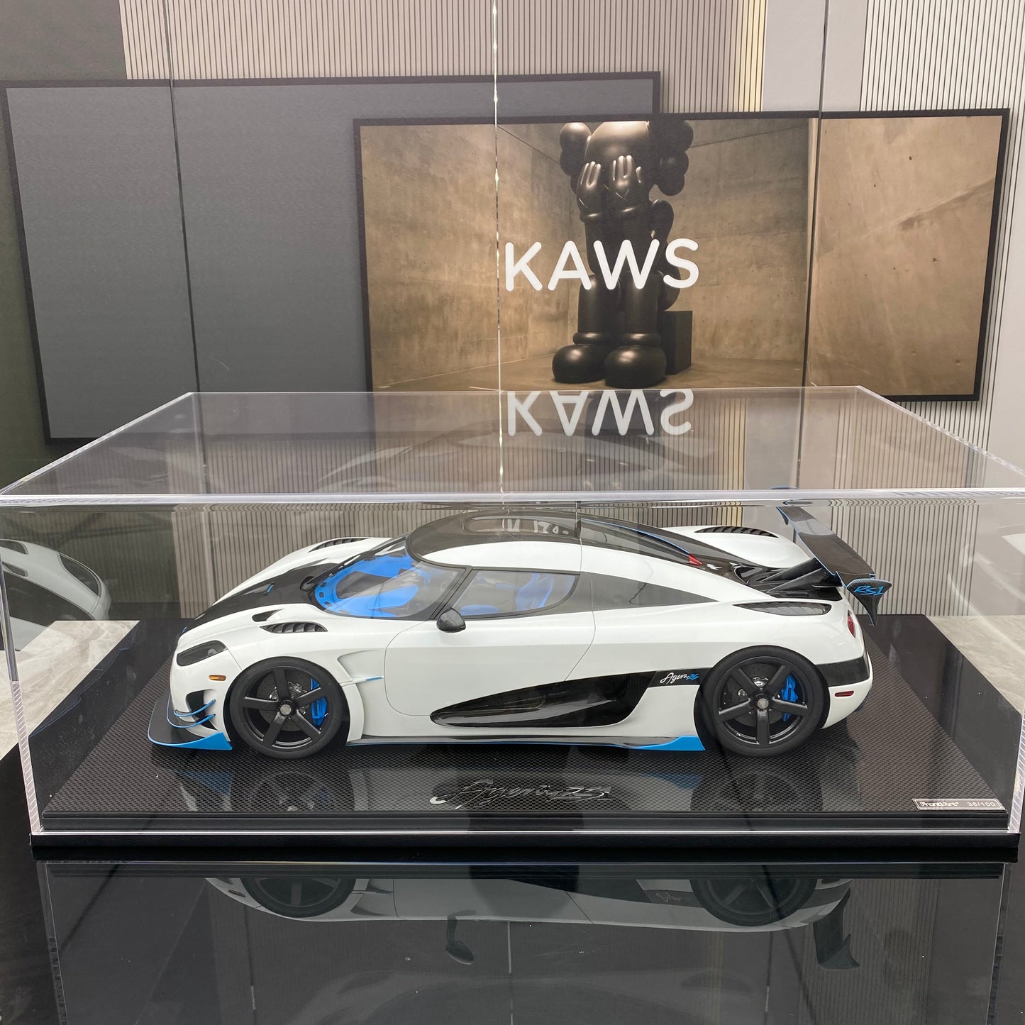 FRONTIART 1/8 Koenigsegg RS1 Pearl White Limited Edition Car Model Collection