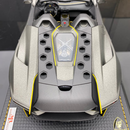Colección de adornos de simulación de coche Lamborghini Autentica Roadster MR 1/18